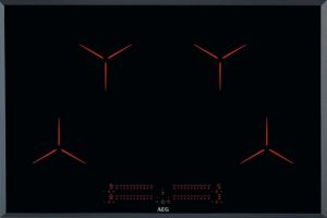Aeg IPE84531FB 80cm MaxiSense Purehob. Unique pure black design . 4 MaxiSense induction zones